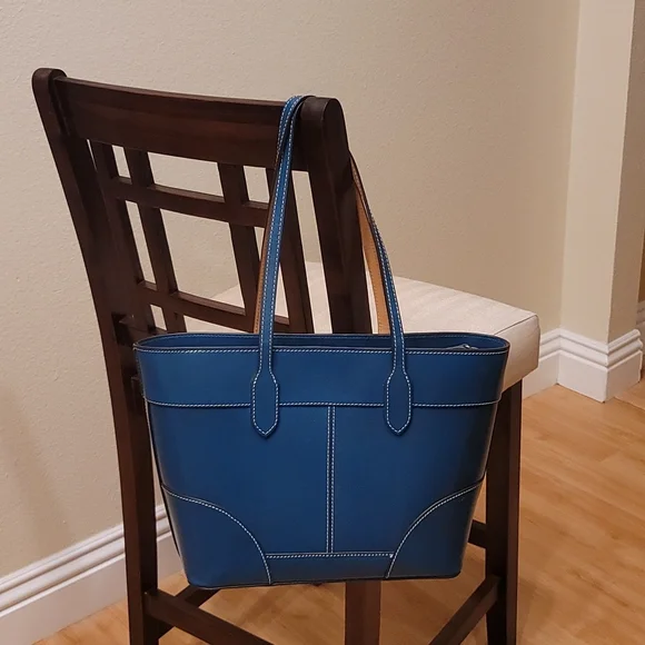 Dooney and Bourke Leather Tote - Picture 2 of 16